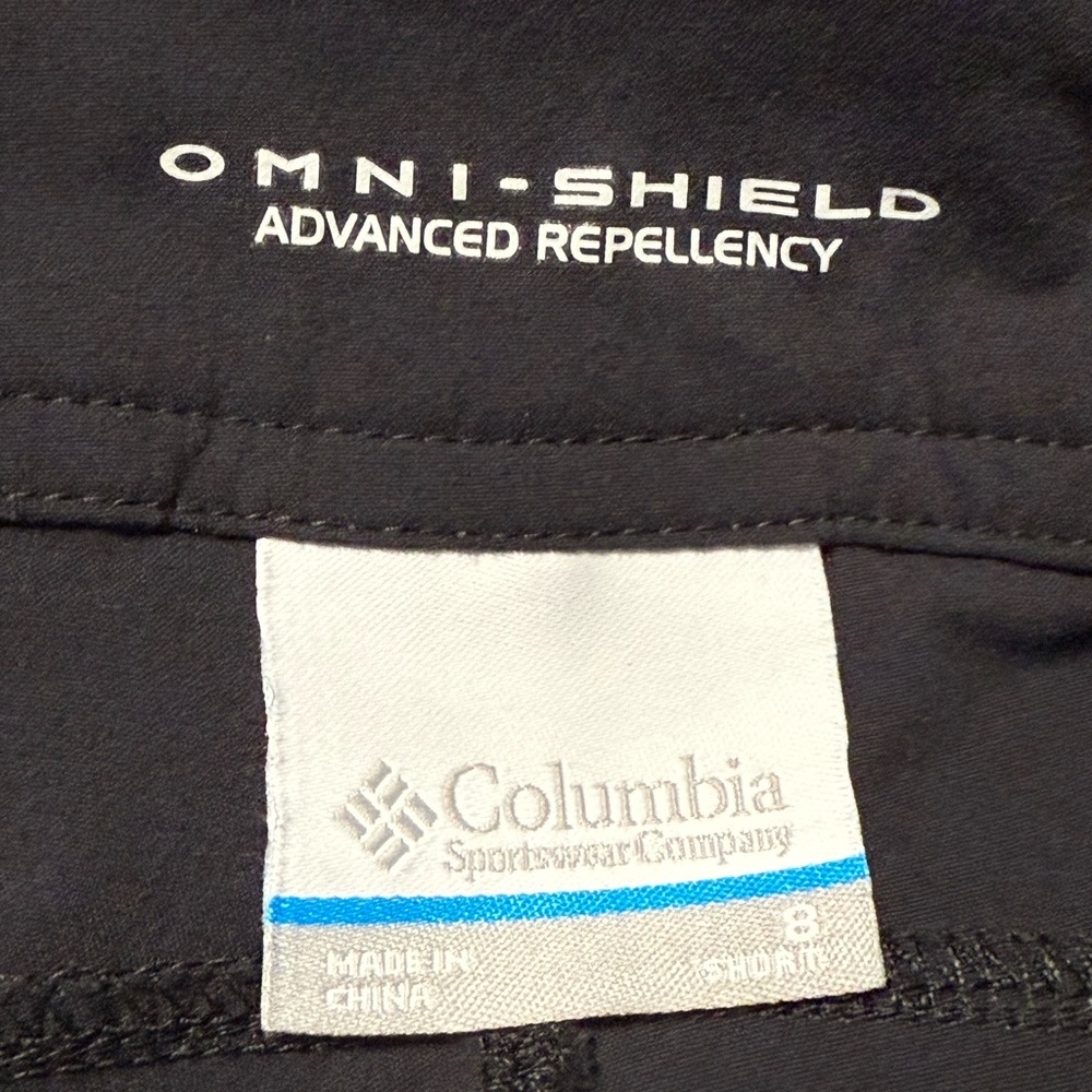 Women’s 8 short petite Columbia Black Omni-Shield Pants boot cut - Picture 2 of 4